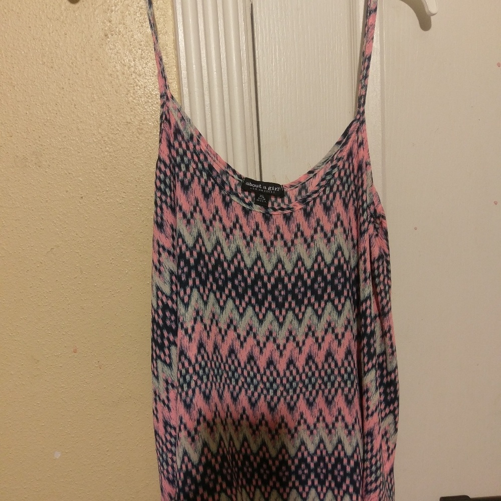 About a girl zig zag design tank